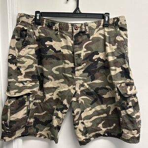 Men's Camouflage Cargo Shorts